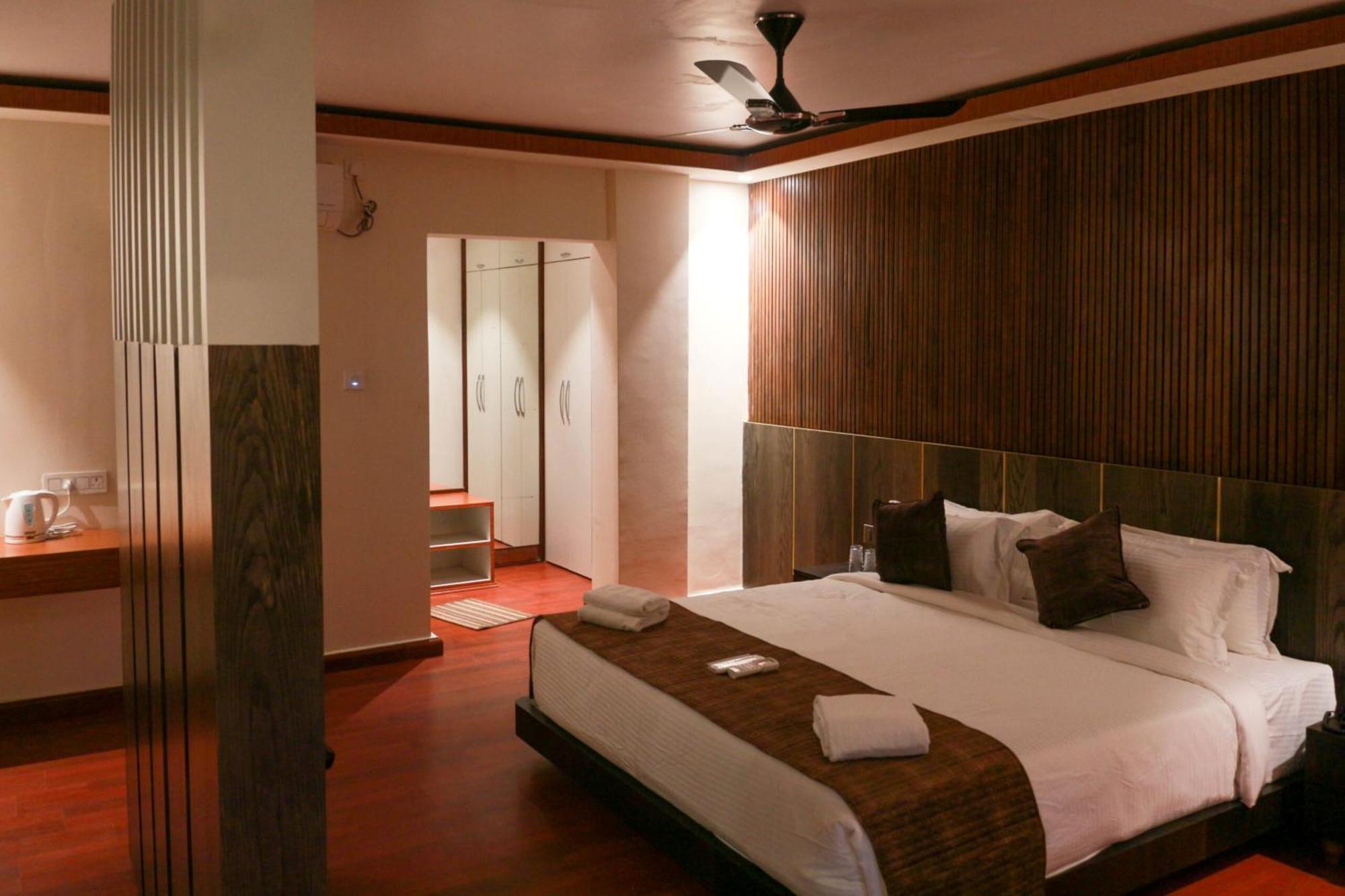 Hotel Obsidian Blue Itanagar Bagian luar foto