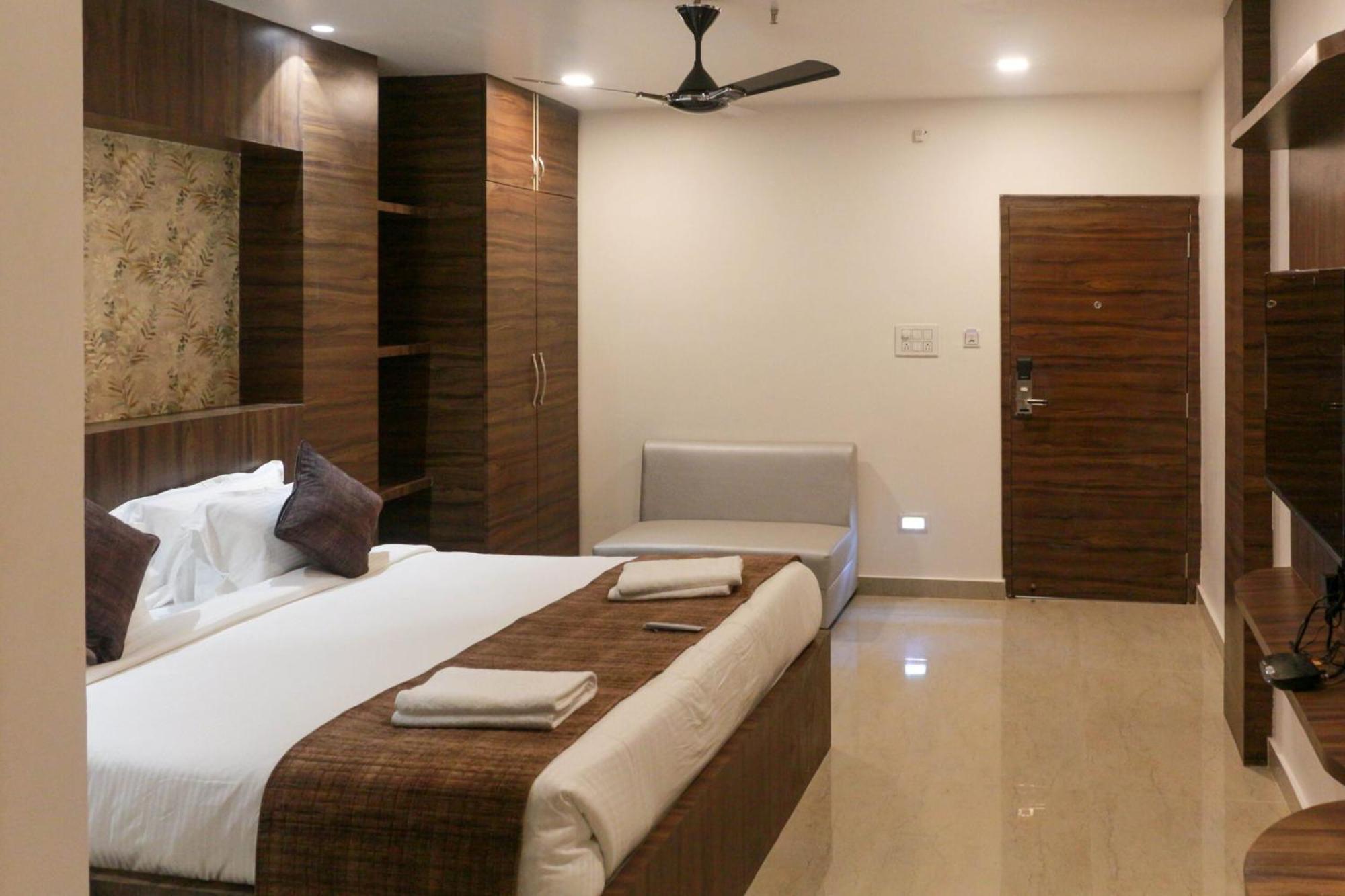 Hotel Obsidian Blue Itanagar Bagian luar foto