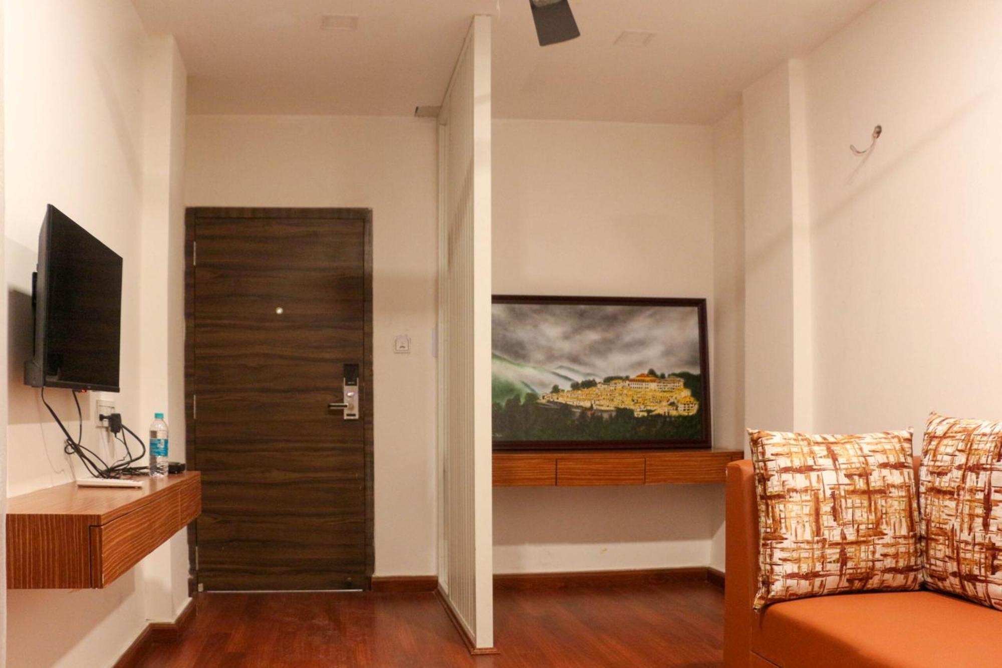 Hotel Obsidian Blue Itanagar Bagian luar foto